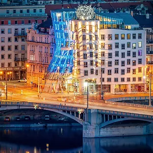 Отель Dancing House - Tancici Dum, Прага