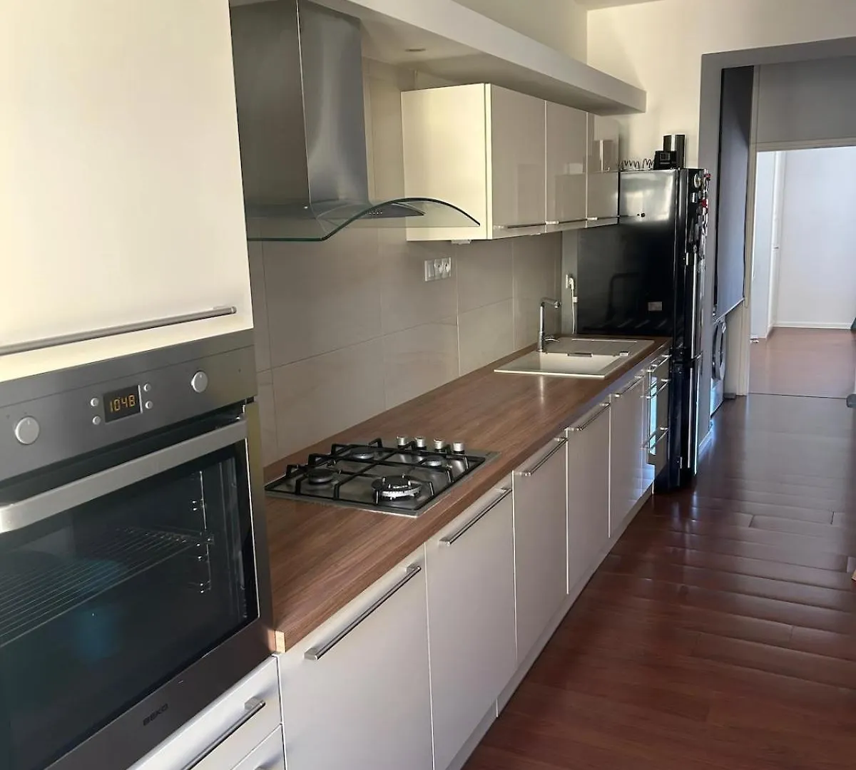 The Riverbank Flat - Perfect For Family Praga